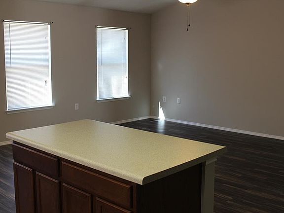3rd image of 5216 English Glade Dr