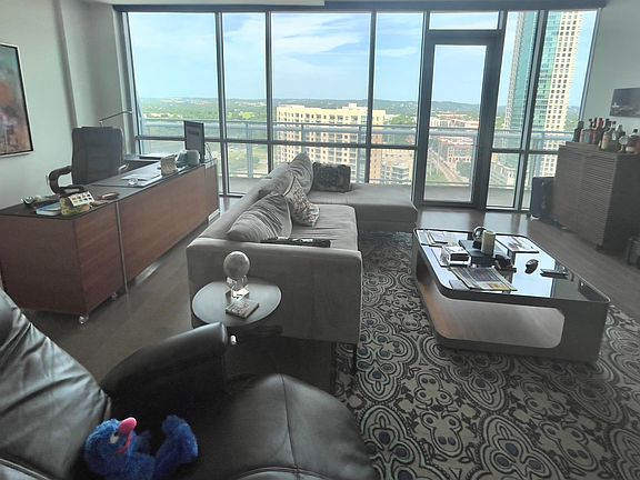 2nd image of 222 West Ave Unit 1904