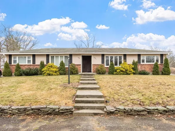 45 Kinglet Dr #A, Shrewsbury, MA 01545