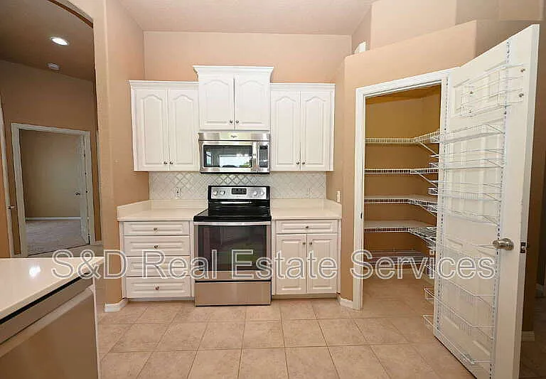 2618 High Ridge Dr — Photo 6