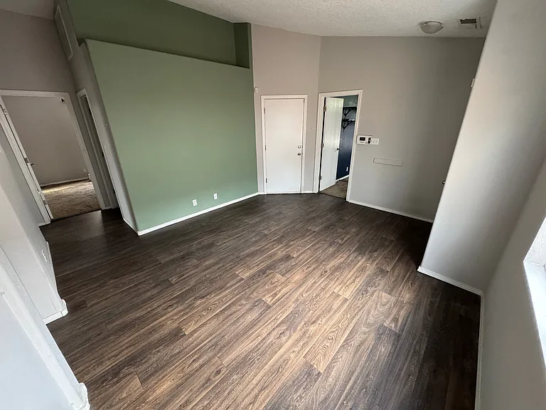 4756 Delaina Dr NE — Photo 4