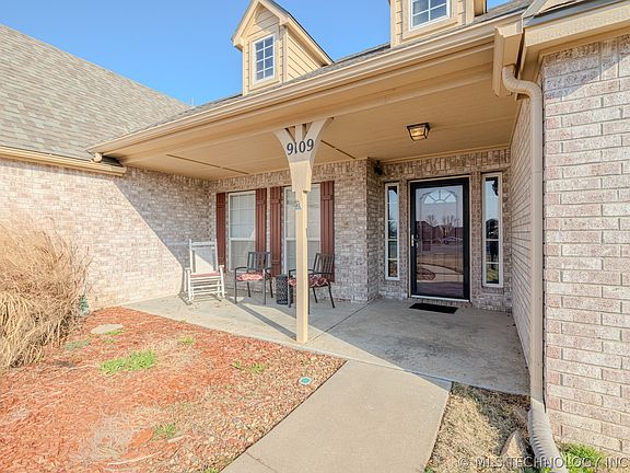 4th image of 9109 N 153rd East Ct