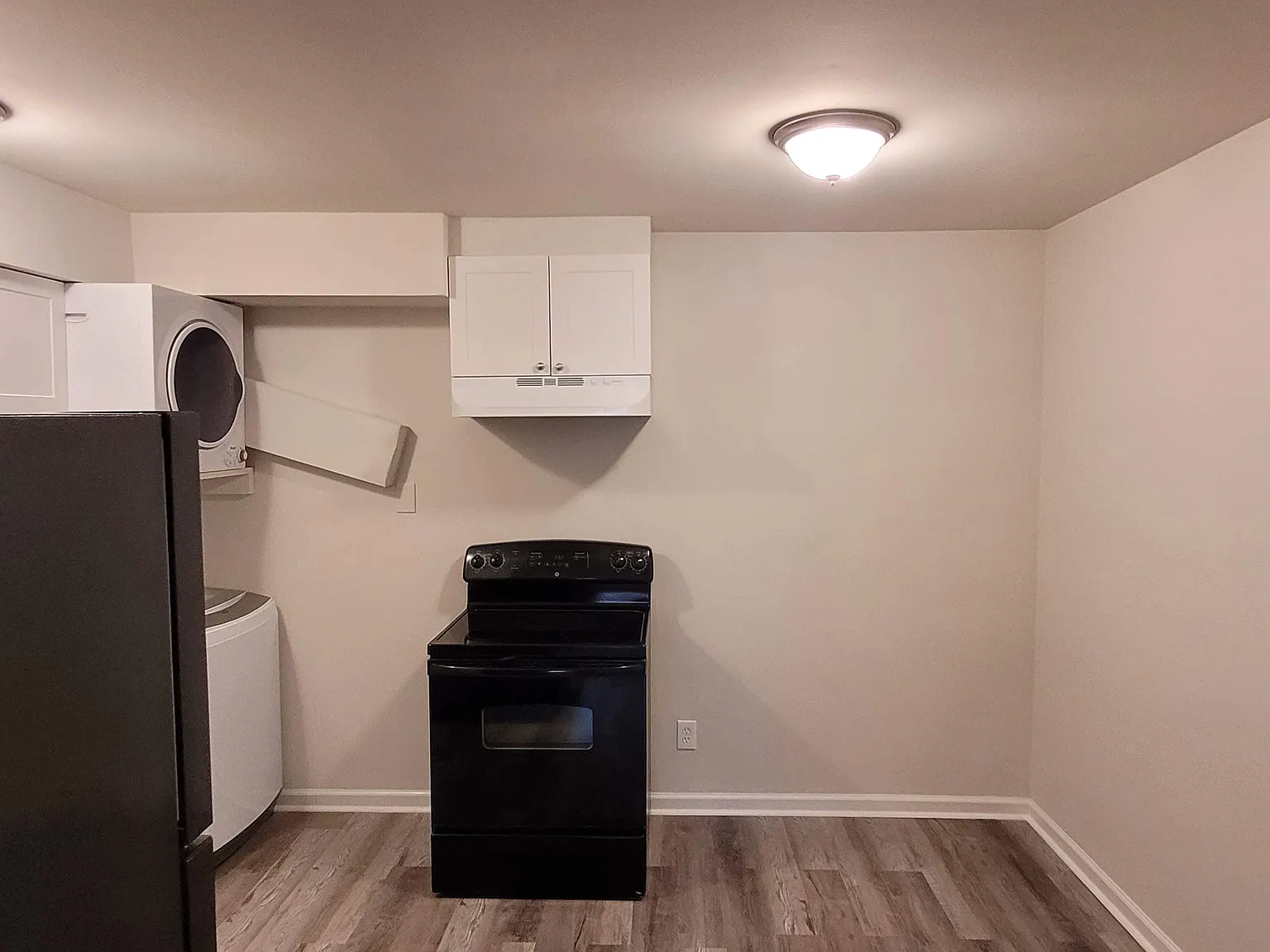 1 bed, 560 sqft, $950 — Photo 2