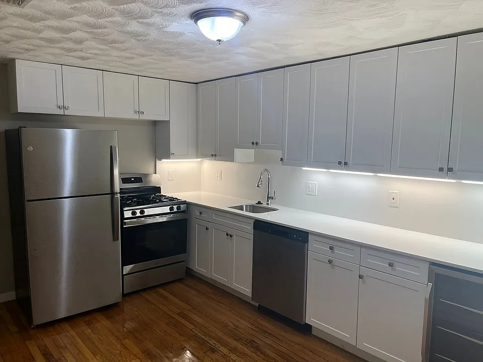 Kitchen (1)