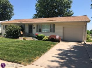 213 Voss Rd, Grand Island, NE 68801