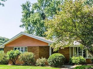 3 Hobbs Brook Rd, Weston, MA 02493