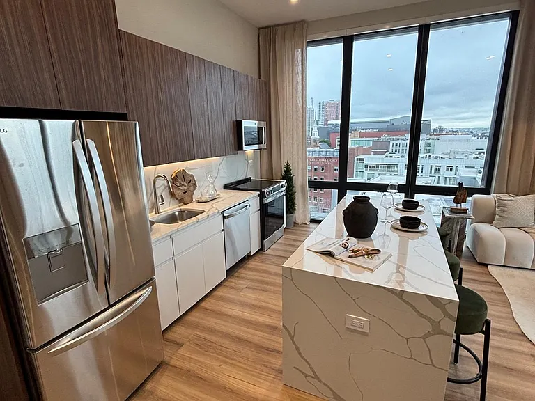 303 Washington St #6C — Photo 1