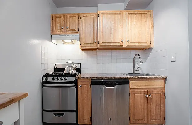 Rented by Emor Management Inc. | media 11