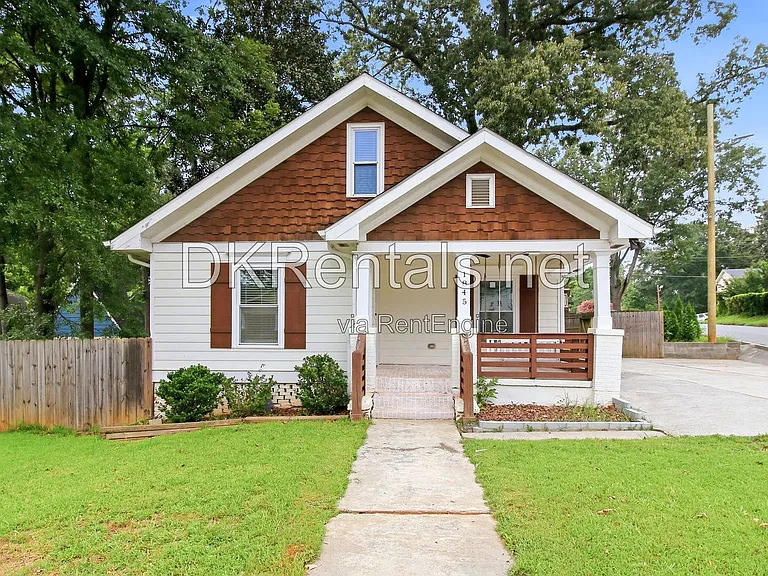 1845 Vesta Ave — Photo 2