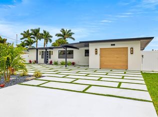 407 41st Ave, Saint Pete Beach, FL 33706