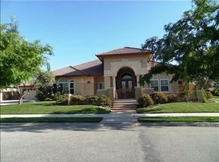 13301 Da Vinci Dr, Bakersfield, CA 93314