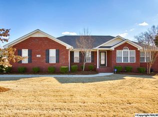 125 Ada Dr SE, Owens Cross Roads, AL 35763