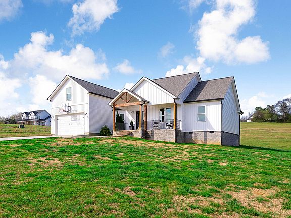 2nd image of 120 Mel McDaniel Rd