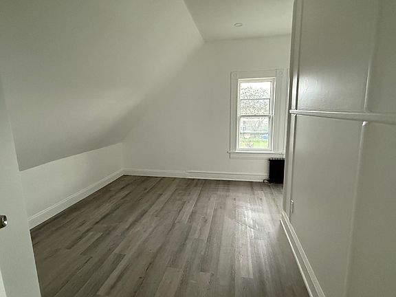 5th image of 163 Deacon St Floor 3