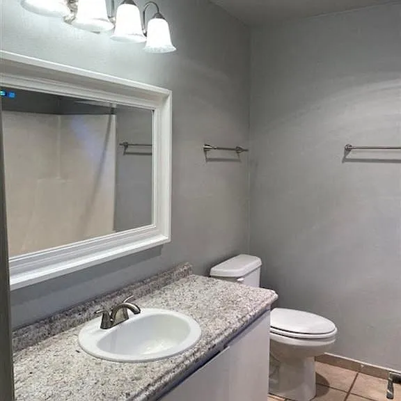 McDouall Apartments — Photo 1