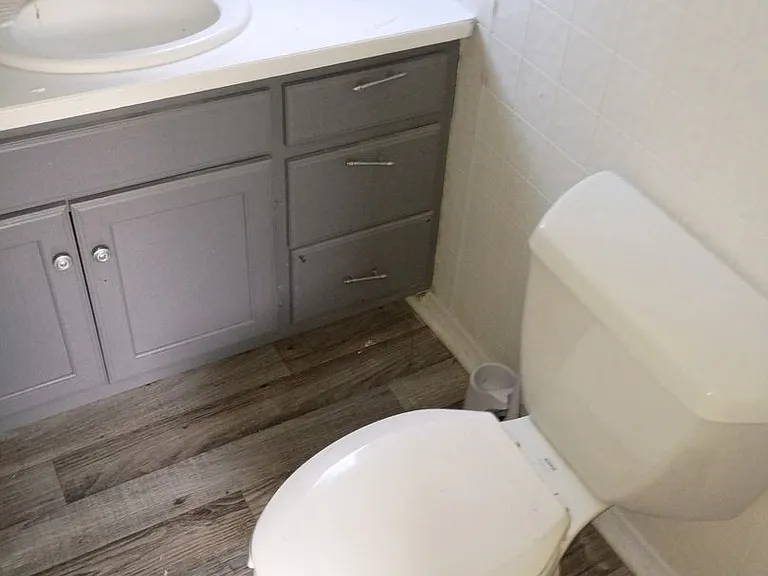 402 Dawn St #14 — Photo 6