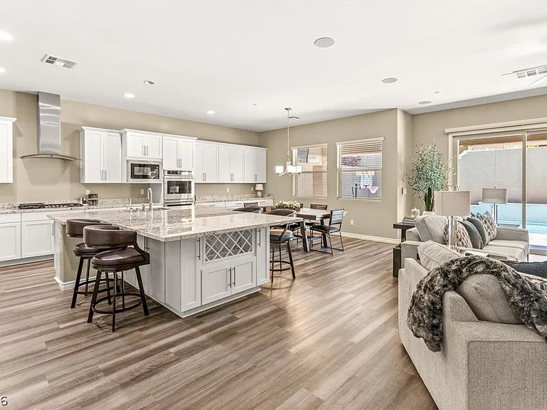1133 Pandora Canyon St — Photo 5