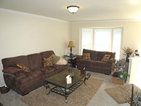 2nd image of 106 Hupps Hill Ct