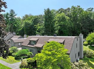 352 Heritage Vlg #C, Southbury, CT