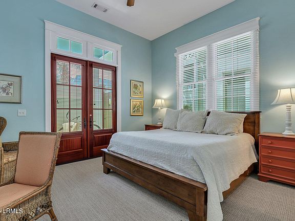 5th image of 14 Abbey Row #1b