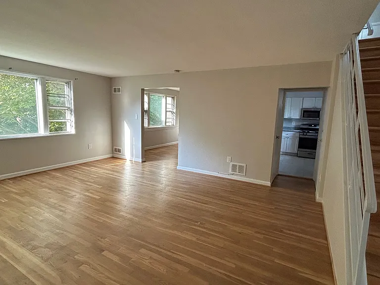 5319 Pooks Hill Rd — Photo 8