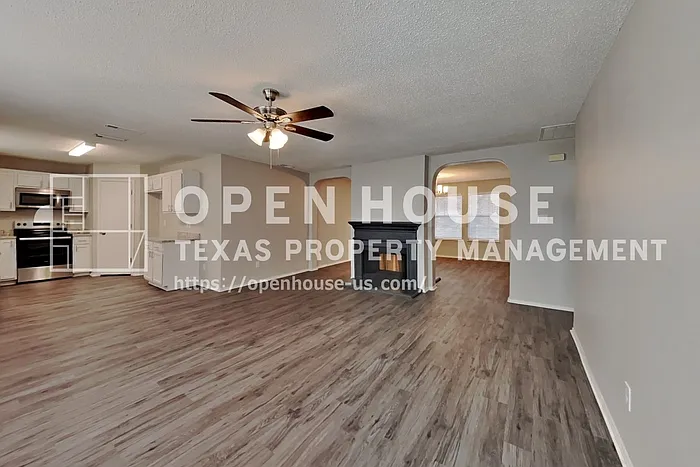 1108 Halifax Ln — Photo 7