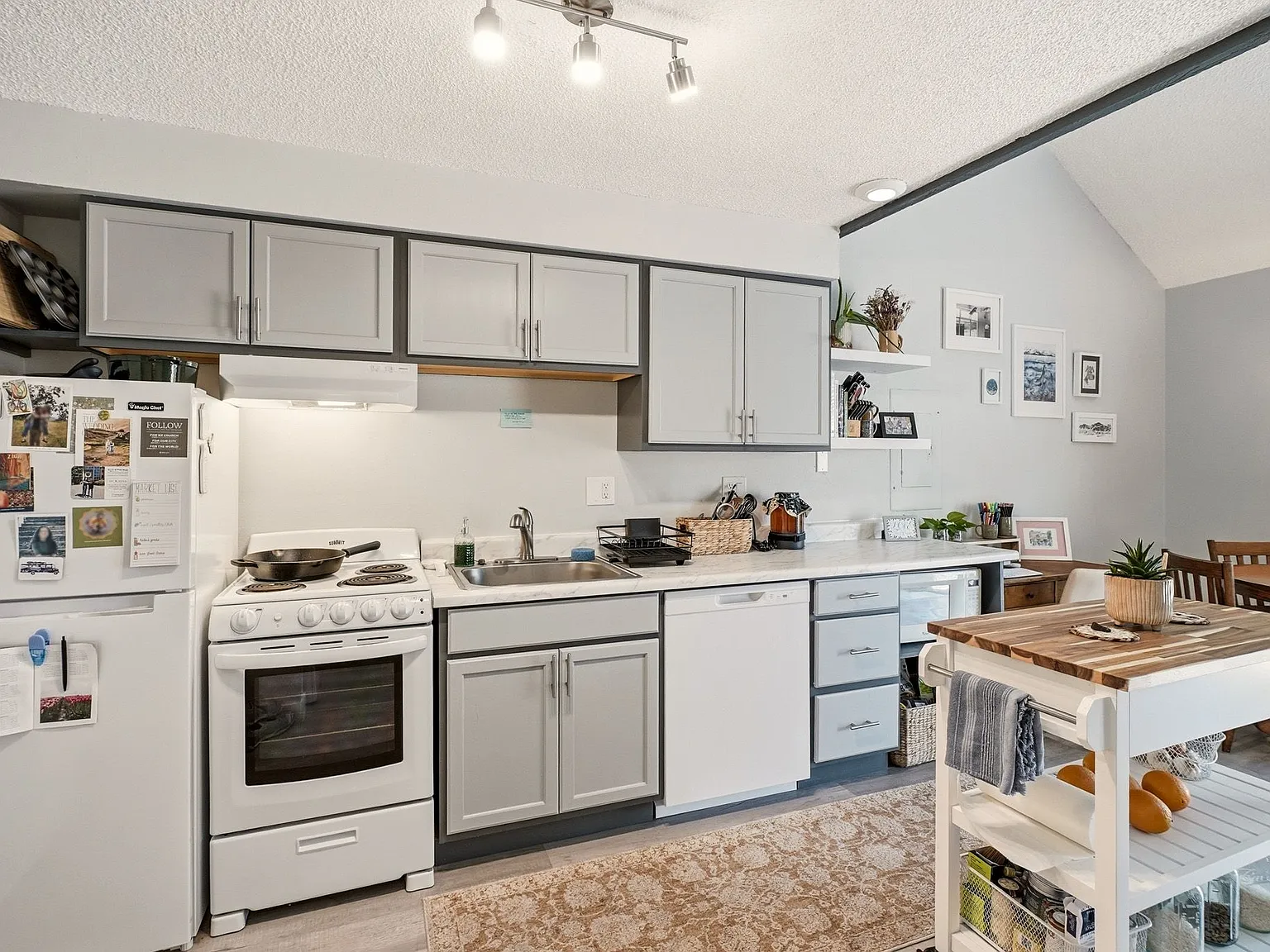 1 bed, 700 sqft, $1,250 — Photo 4