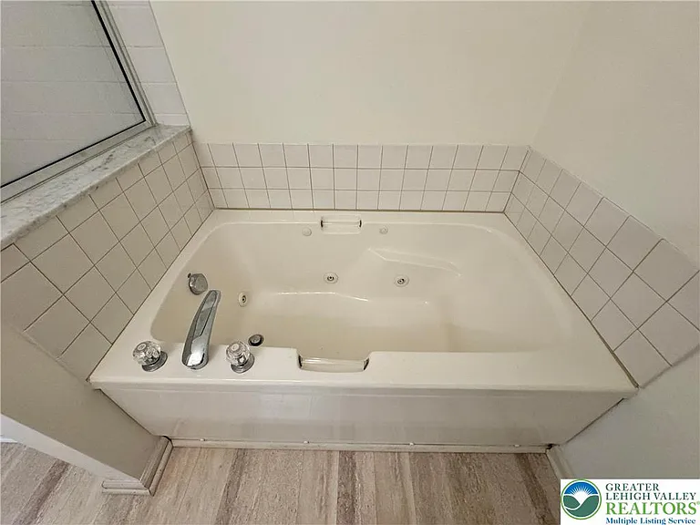 4142 Huckleberry Dr — Photo 9