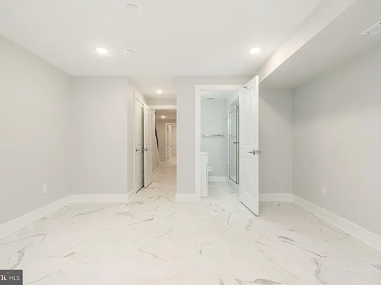 1720 S 22nd St #1 — Photo 34