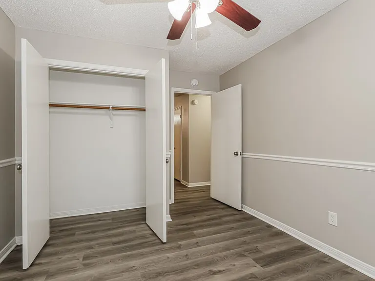 24 S Rain Forest Ct — Photo 14