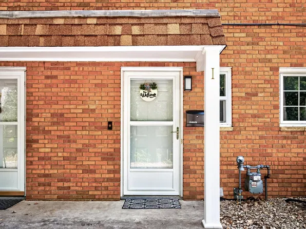 1860 McMenemy St APT I, Saint Paul, MN 55117