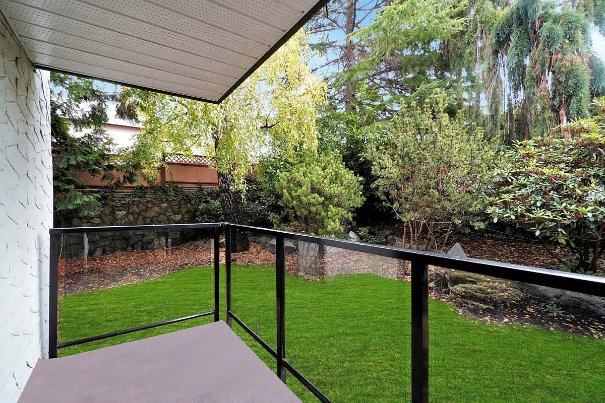 Villa Apartments — Photo 3