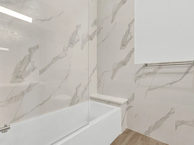 2928 W Medill Ave #409 — Photo 9