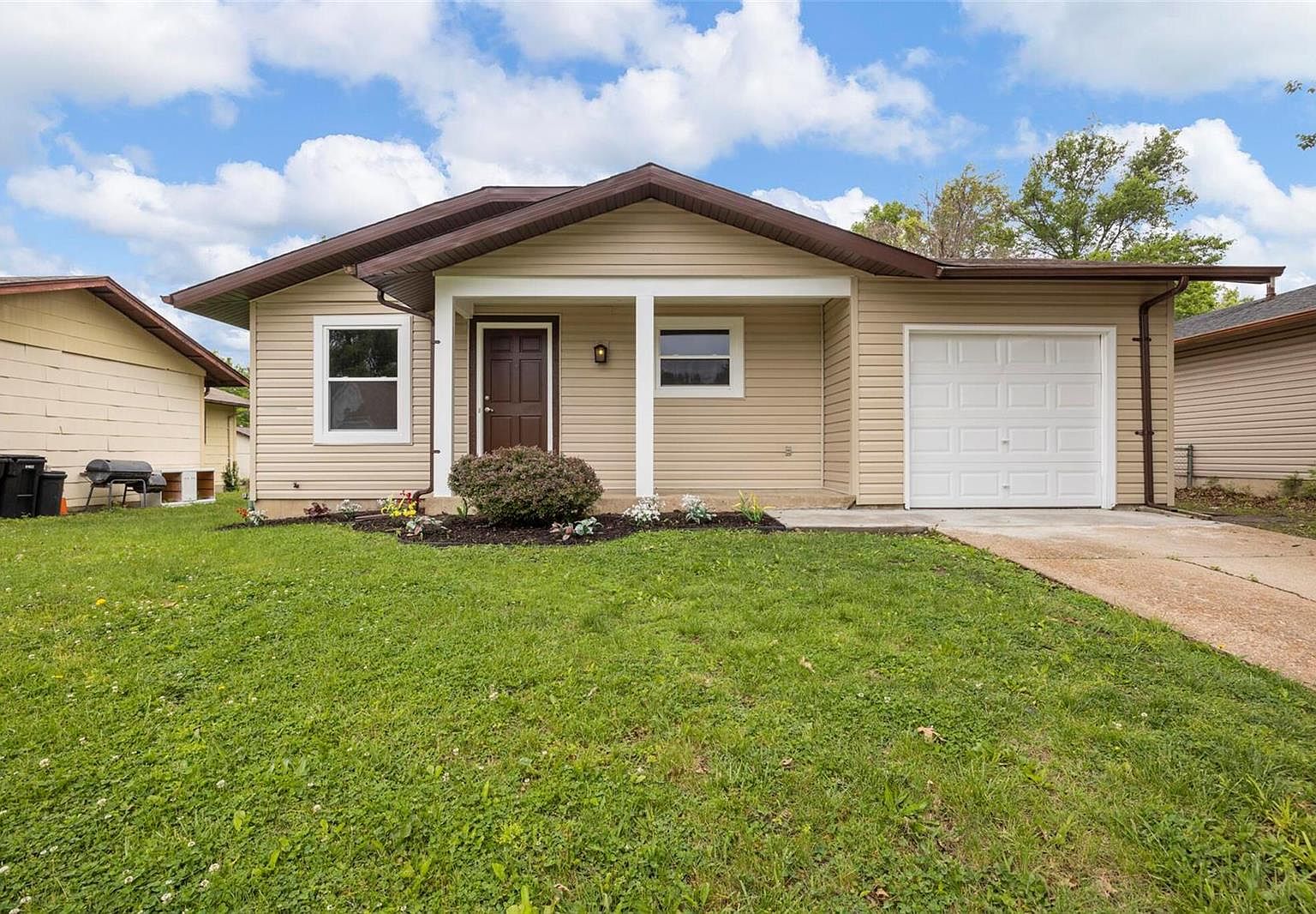 3252 Malinda Ct, Florissant, MO 63031 Zillow