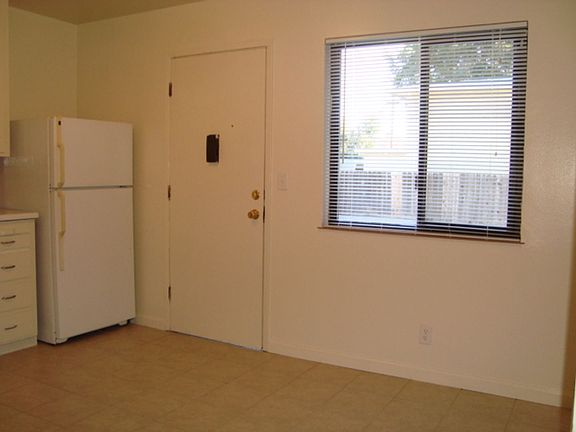 2nd image of 605 Bryan Ave APT 2