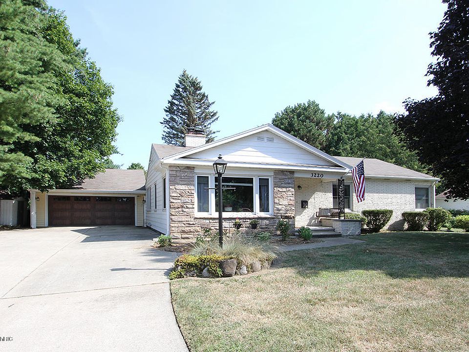 1st image of 3220 Canterbury Ave