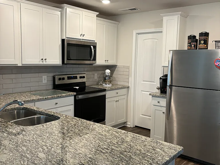 479 Poppleton Dr — Photo 9