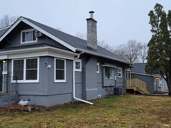 1327 Douglas Ave, Ames, IA 50010