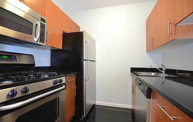 Rented by City Connections Realty | media 12