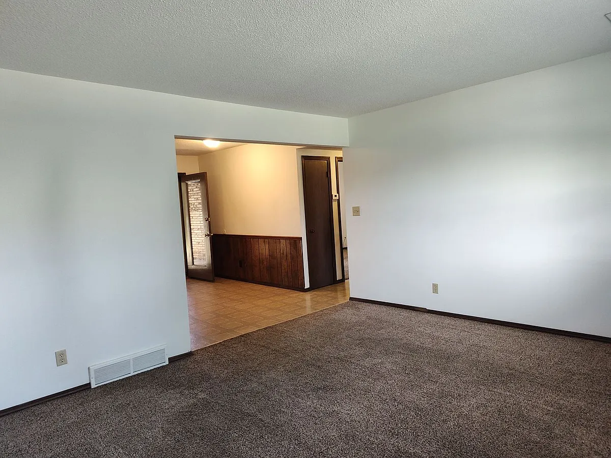 Building Photo - 3025 Mimosa St #1-4