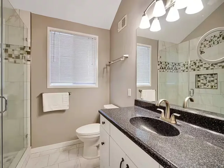 20 Heath Dr — Photo 20