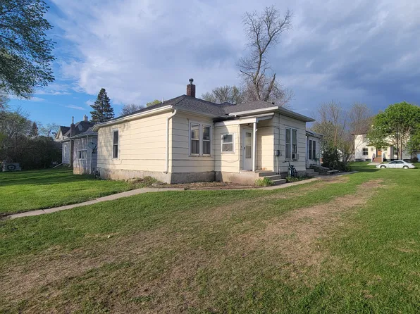 617 7th Ave #1, Brookings, SD 57006