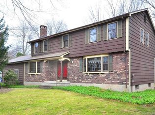 15 Squire Rd, Windsor, CT 06095