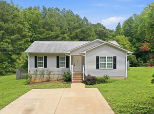 323 Tinnin Rd, Efland, NC 27243
