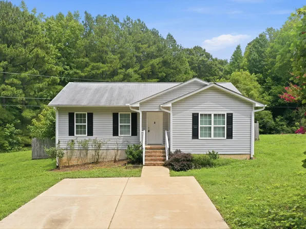 323 Tinnin Rd, Efland, NC 27243