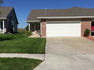 2411 Cedar Cove Rd, Lincoln, NE 68507