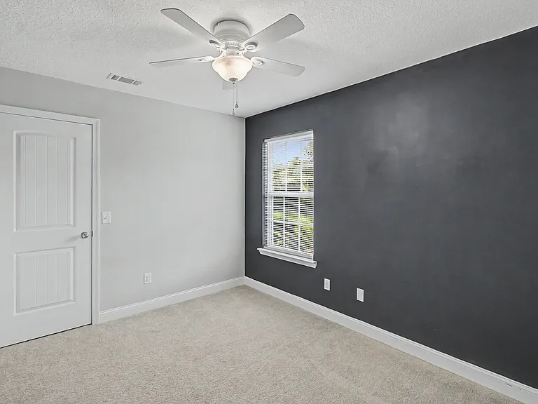 245 Alcott Cir — Photo 24