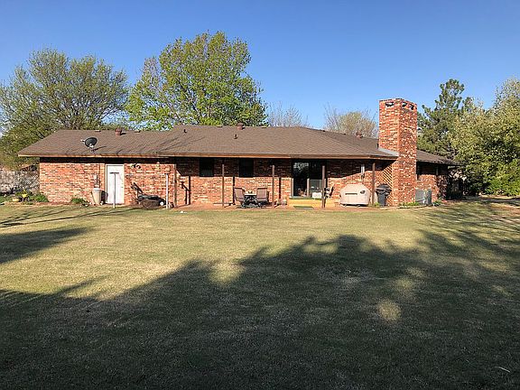 Tap for pano view of back