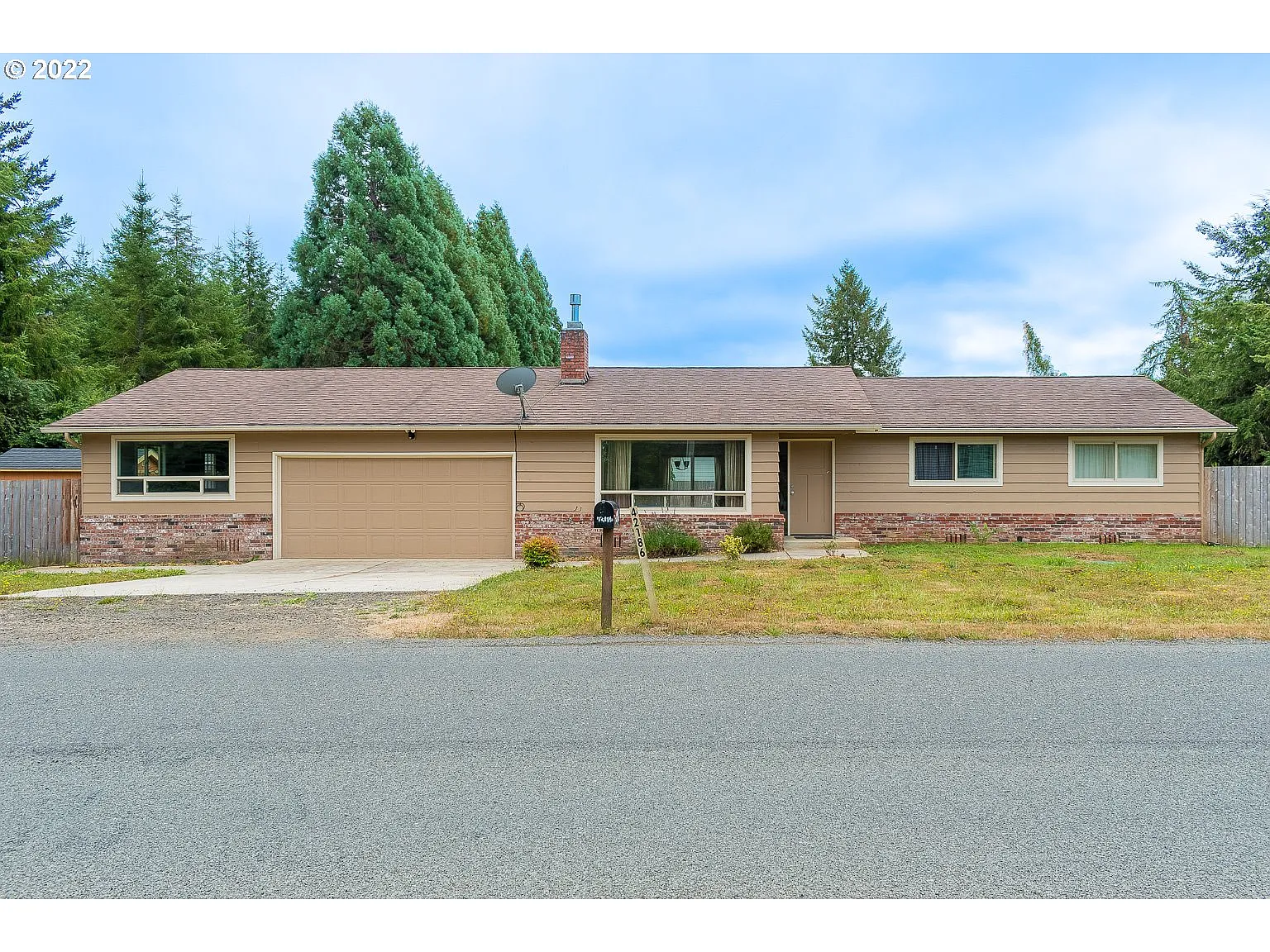 42186 Bagley Ln photo 1
