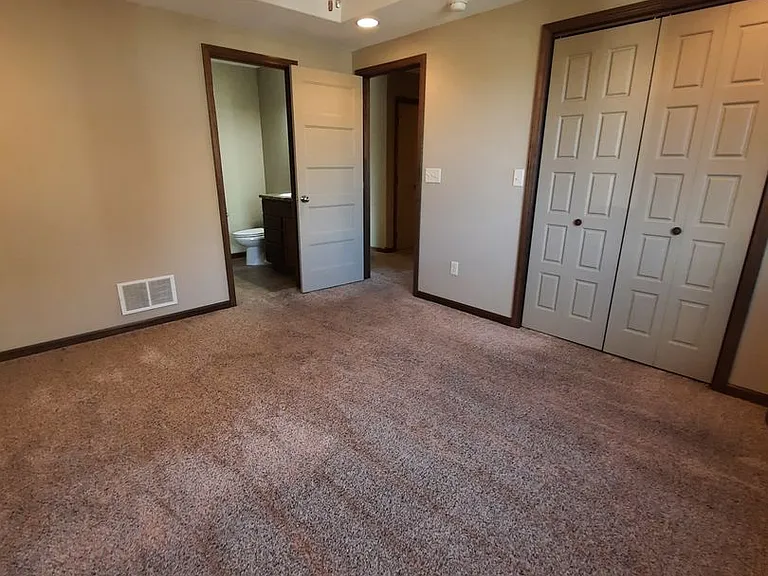 136 Melano St — Photo 7